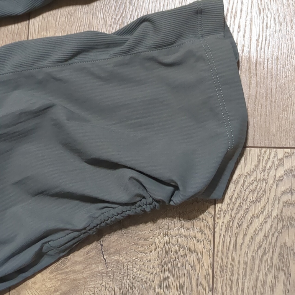 Lululemon Dance Studio Mid-Rise Green- Grey Cropped Pants Size 6 - Picture 10 of 13